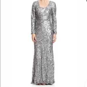 NEW Badgley Mischka Long Sleeve Silver Swirl Sequin Sz 4